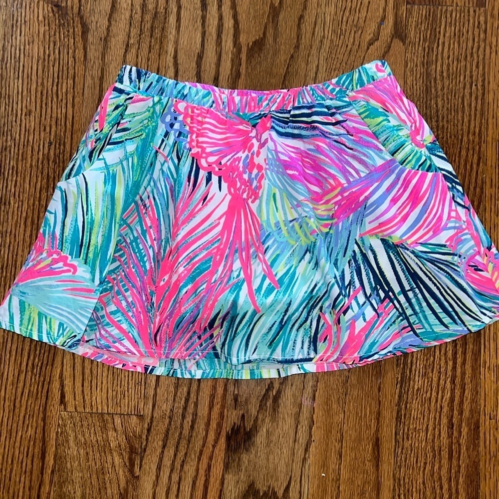 Lilly Pulitzer girls Sam skort in Scarlet Macaw size Large (8-10) EUC